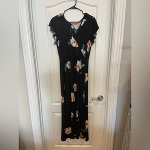 Black floral mani dress with ruffle cap sleeves size large